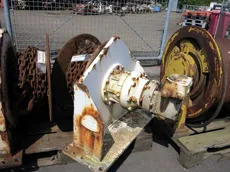 Wire winch, out hauling winch