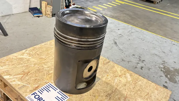 Image 5 of 12 - MaK - M 32