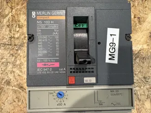 Merlin Gerin - Compact