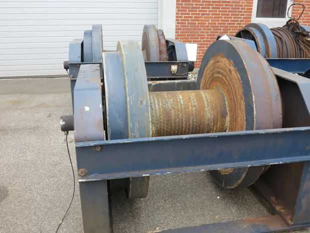 Image 1 of 4 - Trawl winch