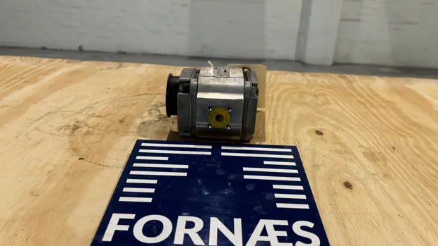 Image 5 of 8 - HP1000