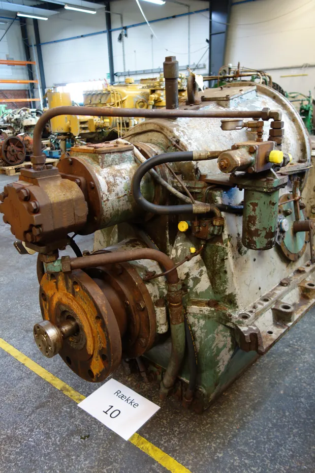 Image 2 of 6 - Ulstein - 220