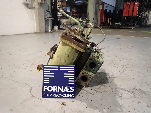 Image 5 of 8 - MaK - M 32 C