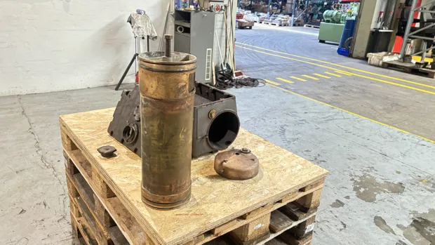 Image 7 of 10 - Volvo Penta - TMD 100AK