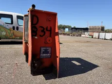 D834
