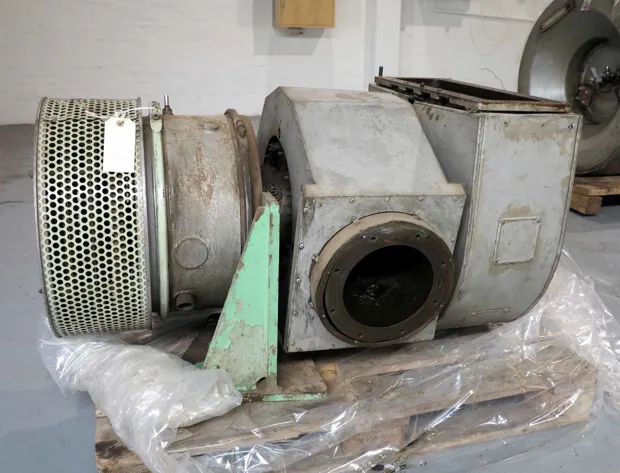 Image 1 of 5 - MAN B&W-SsangYong - NR 20/R149