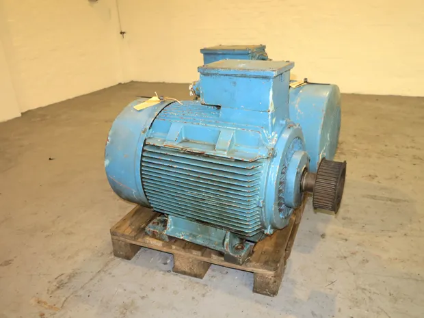 Image 1 of 5 - Siemens - 1LA6 283-4SA80Z 280M