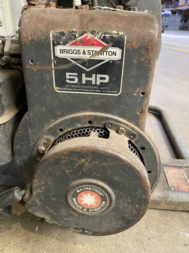 Image 4 of 4 - Briggs & Stratton - SAE J607