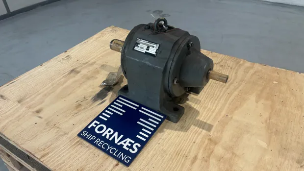 Image 3 of 7 - SEW-EURODRIVE - R73