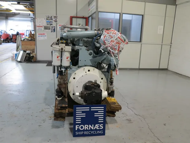 Image 4 of 9 - Detroit/MTU - S60 Marine