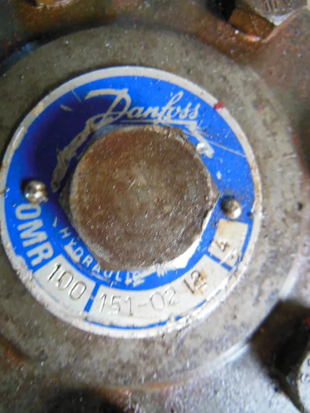 Image 3 of 3 - HP484