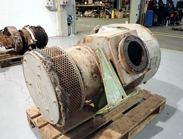 Image 1 of 5 - MAN B&W-SsangYong - NR 20/R149