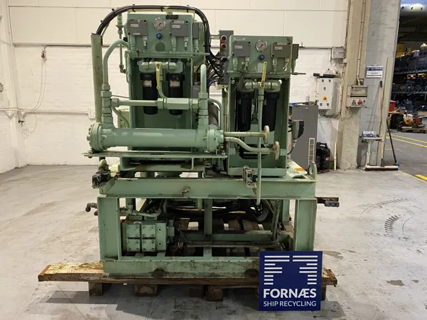 Image 2 of 10 - HS320