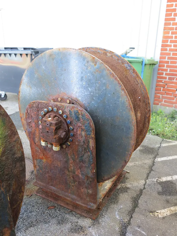 Image 3 of 5 - Trawl winch