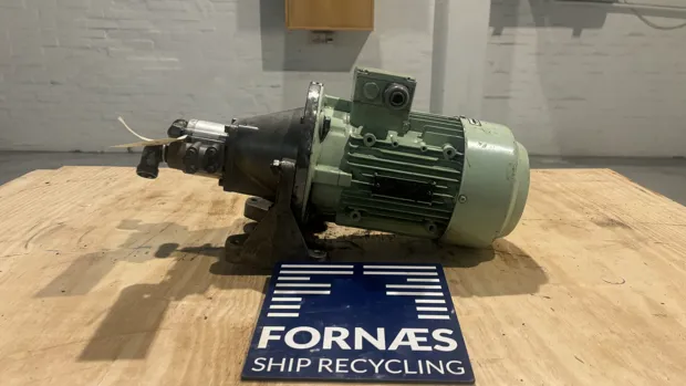 Image 1 of 8 - HP992