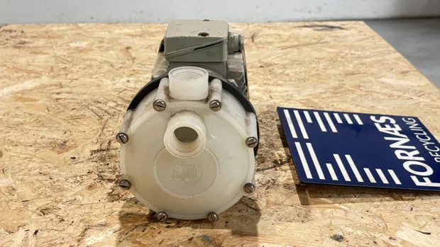 Image 4 of 10 - Filters Siebec - M50