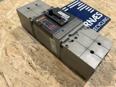 Merlin Gerin -  Compact