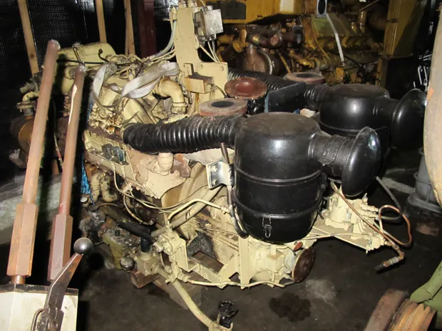 Image 2 of 3 - MWM - D 222