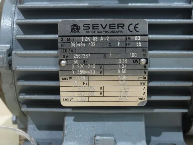 Image 3 of 3 - Server - 1.ZK 63 A-2