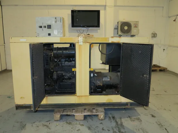 Image 2 of 14 - Silent Diesel, type GF4-50