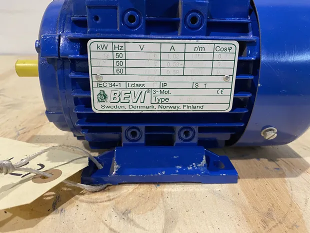 Image 3 of 3 - Bevi - 2A 832-4