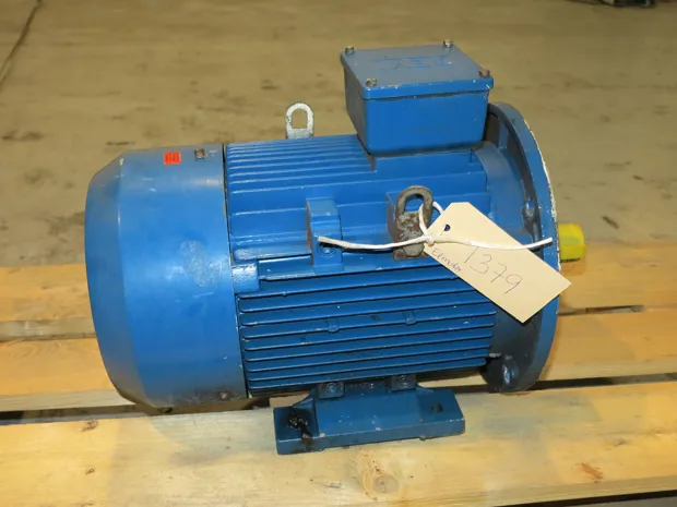 Image 2 of 4 - Bevi - 4AK 132S-4 B5+PTC