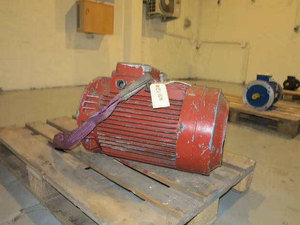 Image 1 of 3 - ABB - MBT 180M