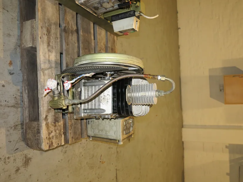 Image 6 of 7 - Aerotec - B3800B