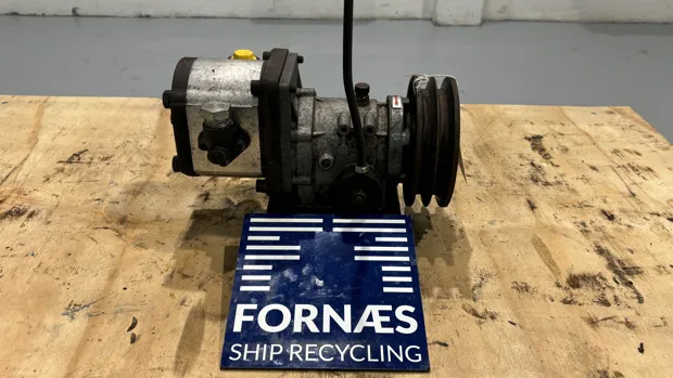 Image 1 of 8 - HP979