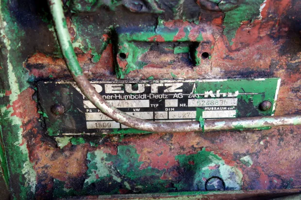 Image 3 of 4 - Deutz
