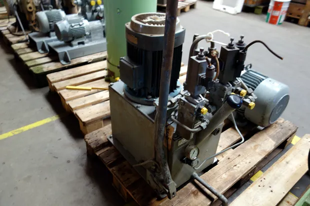 Image 1 of 4 - HS160