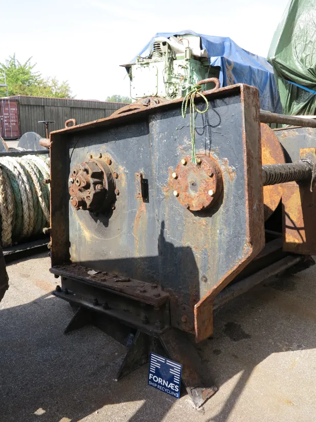 Image 6 of 6 - Trawl winch
