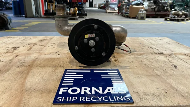 Image 4 of 8 - JABSCO - No plate