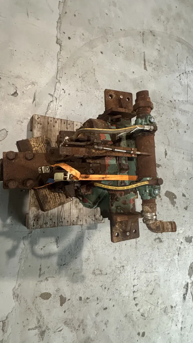 Image 9 of 9 - Marine Transmission - DMT 200HL-F