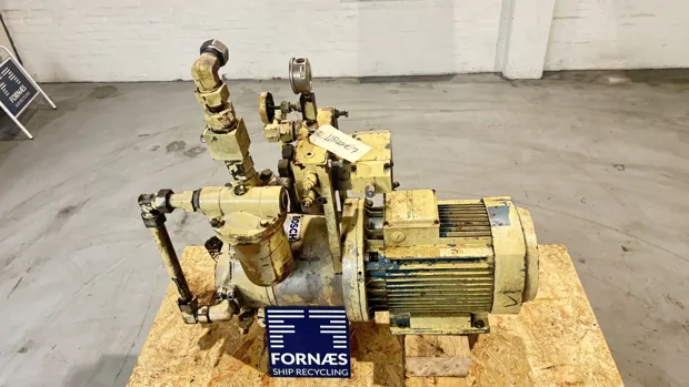 Image 4 of 9 - HP1027