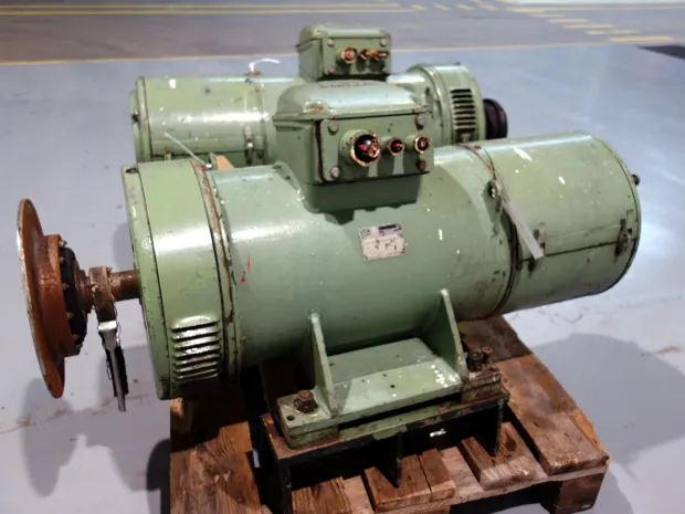 Image 2 of 3 - Anton Piller - NKT 35-4