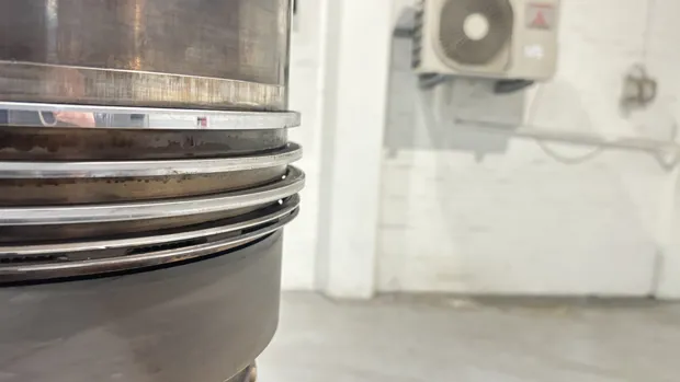 Image 6 of 12 - MaK - M 32