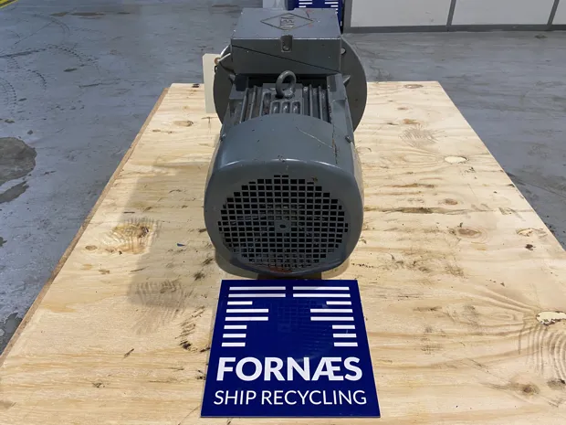 Image 4 of 5 - VEM - K11R132S4