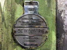DE Industrie - 6D7HDNLD