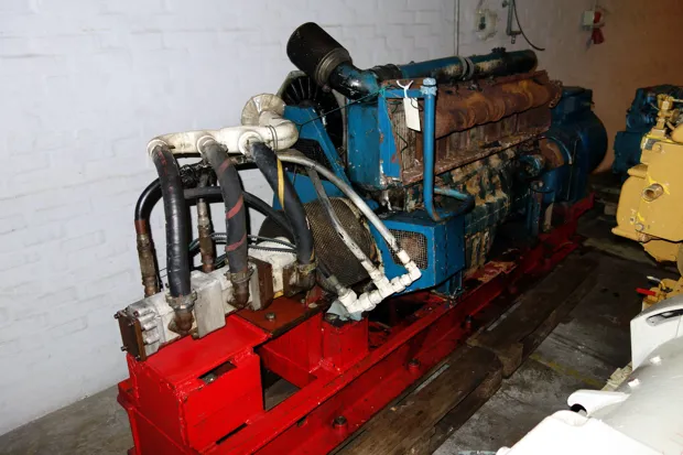 Image 1 of 5 - Deutz