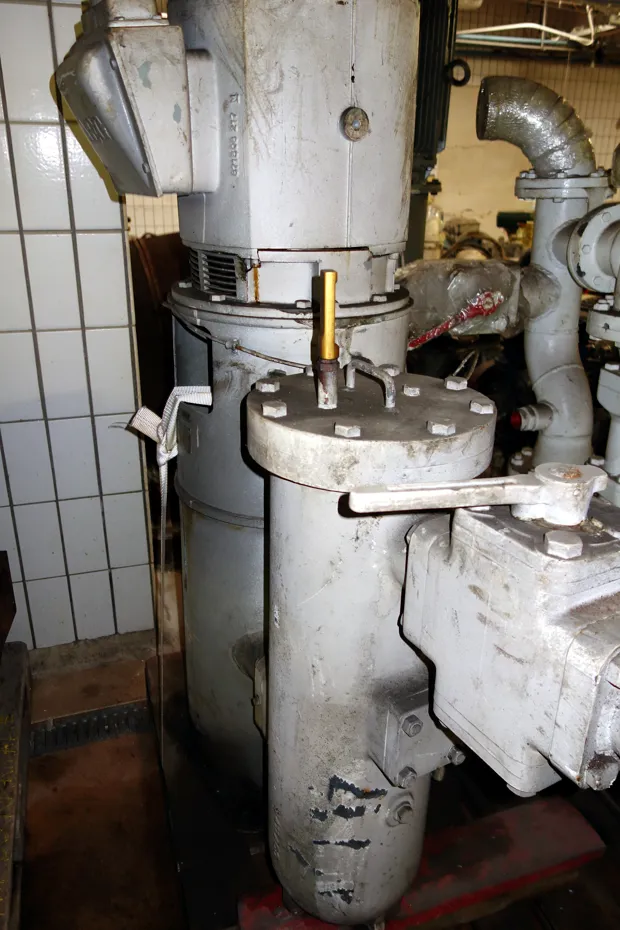 Image 1 of 3 - Norwinch - SV 9 A