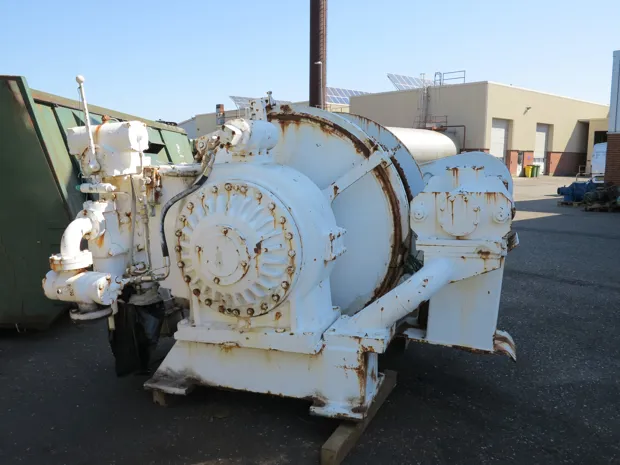 Image 4 of 6 - Trawl winch