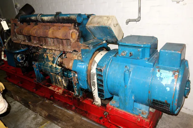 Image 2 of 5 - Deutz