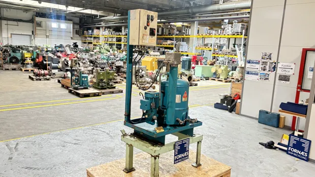 Image 2 of 10 - CJC - HDU27/27P-DE2H1Z