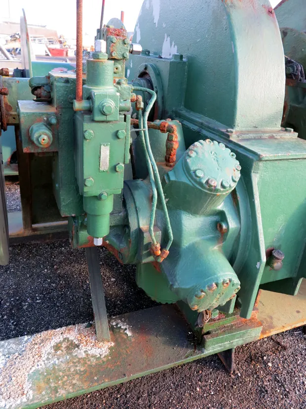 Image 4 of 5 - Anchor/Mooring winch