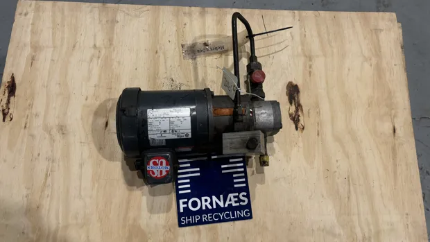 Image 2 of 9 - HP1002