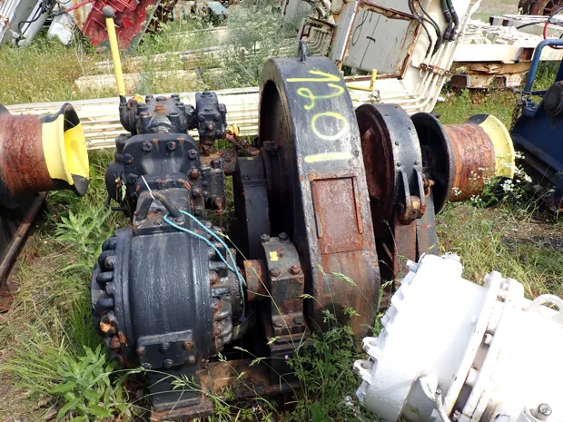 Image 2 of 5 - Anchor winch