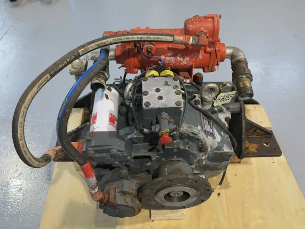 Image 5 of 7 - Twin Disc - MGX-5135RV