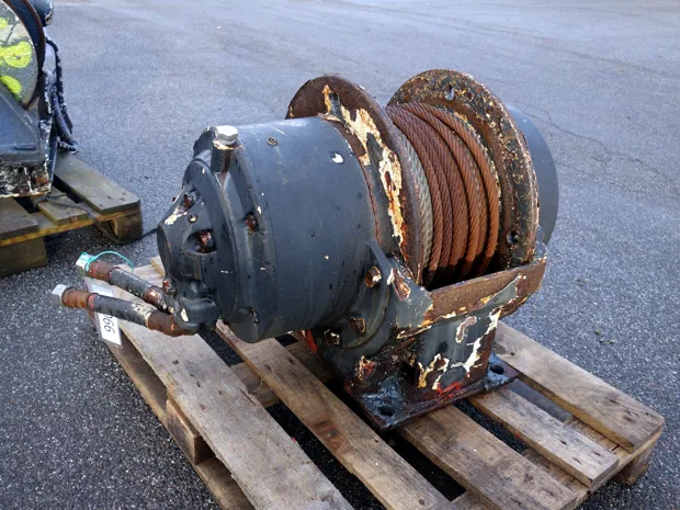 Image 1 of 7 - Tackle winch