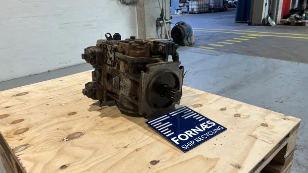 Image 9 of 12 - HP982